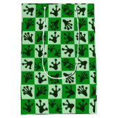 Green Frog Feet Whimsical Animal Tracks Medium Cadeauzakje (Achterkant)