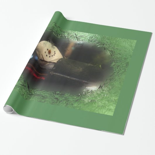 Green Frosty S'mores Snowman Cadeaupapier (Uitgerold)