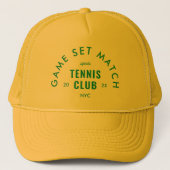 Green Game Set Match Après Tennis Club Yellow Trucker Pet (Voorkant)