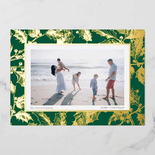 Green Gilded Holly Frame Traditional Christmas Folie Feestdagenkaart (Voorkant)
