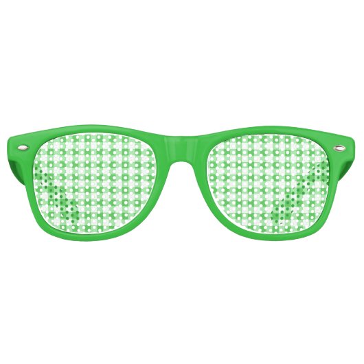 Green Gingham Fun St. Patrick's Day Retro Zonnebril (Voorkant)