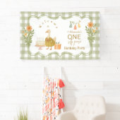 Green Gingham Silly Goose 1st Birthday Spandoek (Insitu)