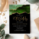 Green Gold Agate 70th Birthday Party Kaart<br><div class="desc">Deze trendy verjaardagsuitnodiging kenmerkt een afbeelding van de waterverf van een agate geode in schaduwen van donker, middel, en lichtgroen, met faux goudhoogtepunten. De woorden "70th Birthday" staan in faux goudglitter in decoratief modern handschrift. Pas het met de naam van de gast van eer in gouden kunst decodoopvont en de...</div>