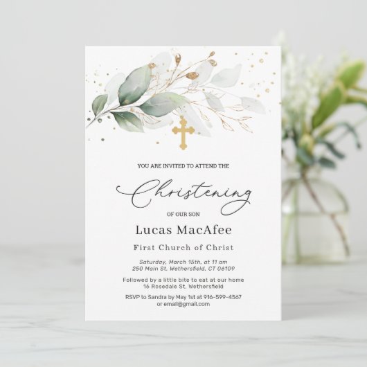 Green Gold Foliage Cross Christening Uitnodiging (Staand voorkant)