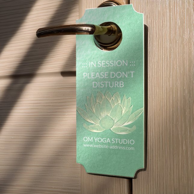 Green Gold Lotus Yoga Studio Meditation Instructor Deurhanger (Creator heeft geüpload)