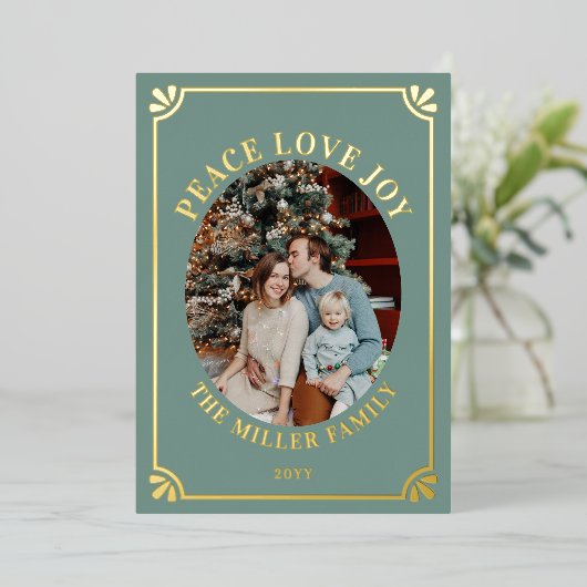 Green & Gold Peace Love Joy Oval Photo Christmas Folie Feestdagenkaart (Staand Voorkant)