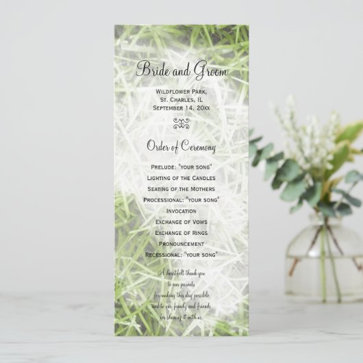 Green Grass Backyard Summer Wedding Programme Programmakaart (Staand voorkant)