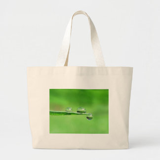 Green Grass met dauw Vreedzame Natuur Meditatie Grote Tote Bag