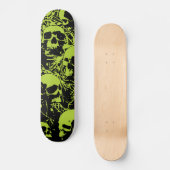 Green Grunge Skulls Skateboard (Voorkant)