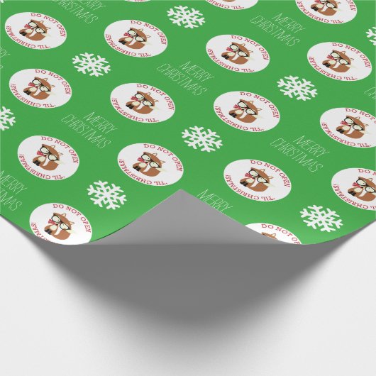 Green Hipster Holiday Fox Personalized Cadeaupapier (Hoek)