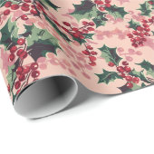 Green Holly Leaves & Red Berries op Dusty Pink Cadeaupapier (Rol Hoek)