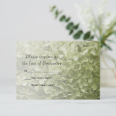 Green Hydrangea Floral Wedding RSVP Kaartje (Staand voorkant)