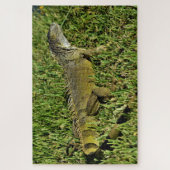 Green Iguana Lizard in Grass Legpuzzel (Verticaal)