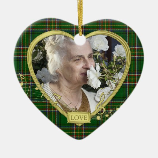 Green Irish Tartan Memorial Hartfoto Kerst Keramisch Ornament (Voorkant)