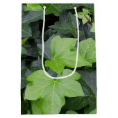 Green Ivy Botanical Print Medium Cadeauzakje (Achterkant)