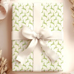 Green Jumping Deer Kerstmis Cadeaupapier<br><div class="desc">Wikkel uw kerstcadeaus met een vleugje natuur met behulp van dit groene springherten kerstinpakpapier. Met een speels patroon van groene rendiersilhouetten geeft dit inpakpapier een feestelijk en natuurlijk gevoel aan uw vakantie-cadeaus. Ideaal voor kerstvieringen, winterfeesten en seizoensgebonden cadeauuitwisselingen, dit hoogwaardige papier zorgt ervoor dat uw geschenken opvallen met charme en...</div>