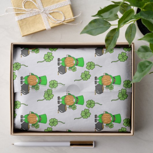 Green Leprechaun Gnome met Shamrock Tissuepapier (Geschenk)