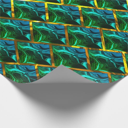 Green like emerald under a golden grating? cadeaupapier (Hoek)