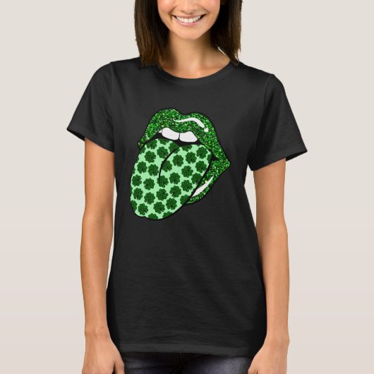 Green Lips Mouth Shamrock Tongue Out Saint Patrick T-shirt (Voorkant)