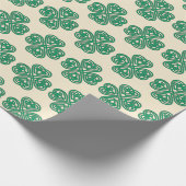 Green Lucky Clover Shamrock Celtic Knot Cadeaupapier (Hoek)