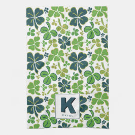 Green Lucky Shamrock Clover Pattern Monogrammed Theedoek