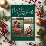 Green Merry Christmas Kalligrafie Script 3 Foto Feestdagenkaart<br><div class="desc">Green Merry Christmas Calligraphy Script 3 Photo Plaid Holiday Kaart heeft een kalligrafisch script op de voorkant,  samen met drie foto's en een feestelijke kerstplaid op de achterkant.</div>