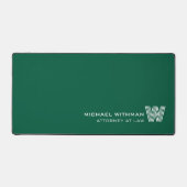 GREEN Minimal Monogram Initial CORPORATE BUSINESS Bureaumat (Voorkant)