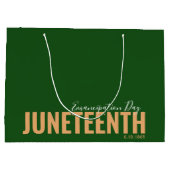 Green Modern Emancipation Day June 19 JUNETEENTH Groot Cadeauzakje (Achterkant)