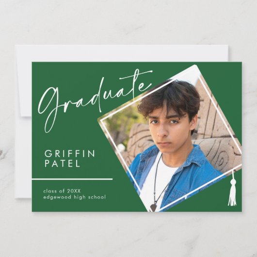 Green Modern Graduation Cap Foto Afstuderen Aankondiging (Voorkant)