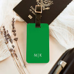 Green | Modern Monogram Bagagelabel<br><div class="desc">Dit moderne bagagelabels ontwerp heeft een kleurrijke,  felgroene achtergrond,  met uw initialen in vetgedrukte witte tekst voor een look die eenvoudig en stijlvol is,  maar toch professioneel.</div>