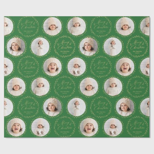 Green Modern Script Merry Christmas Family 6 photo Cadeaupapier (Vlak)