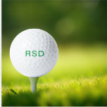 Green Monogram Initiaal Golfballen<br><div class="desc">Aangepaste golfballen maken geweldige geschenken voor alle gelegenheden. Dit ontwerp heeft een groene bloktekst in monogramstijl. U kunt de tekst aanpassen met alle initialen of bewoordingen van uw keuze. #golflover</div>