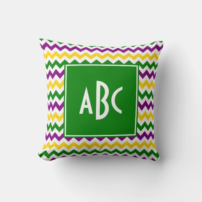 Green Monogrammed Mardi Gras Zigzag Kussen (Voorkant)