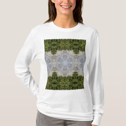 Green Moss & Earth Natuur Art T-shirt (Voorkant)