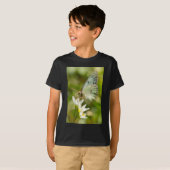 Green Moth on False Garlic Apparel en Gifts T-shirt (Voorkant volledig)