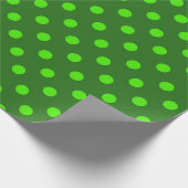Green On Dark Green Polka Dots Pattern Design  Cadeaupapier (Hoek)