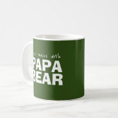 Green Papa Beer Minimalist Typografie Mok voor pap (Voorkant links)