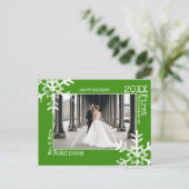 Green Pas getrouwd 1e kerstfoto Snowflake Feestdagenkaart (Staand voorkant)