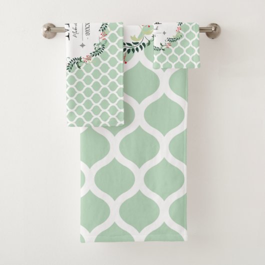 Green Pattern Merry Kerstmis Monogram Bad Handdoek (Insitu)