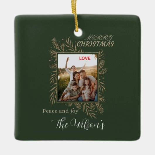 Green personalized family photo name keramisch ornament (Voorkant)