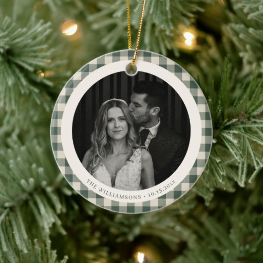 Green Plaid Gingham Wedding Photo Holiday Keepsake Keramisch Ornament (Boom)