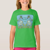 GREEN POLKA DOT FLAMINGOS, FUNNY ST. PATRICK'S DAG T-SHIRT (Voorkant)