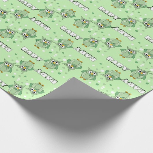 Green Polka Dot Owls for a Baby shower Theme Cadeaupapier (Hoek)