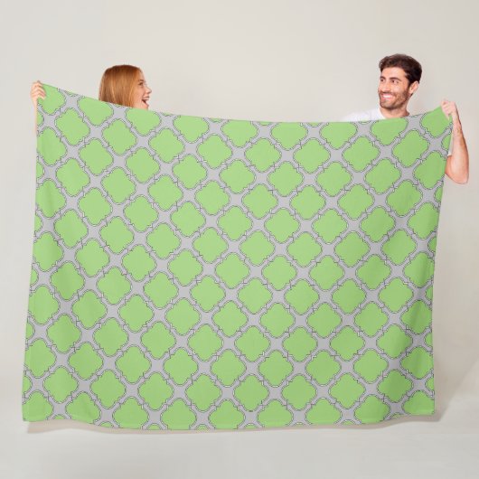 Green Quatrefoil Fleece Deken (In situ)