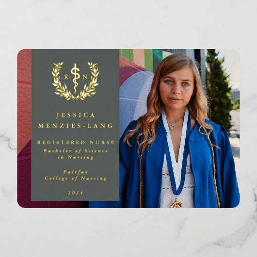 Green RN Asclepius Afstuderen Fotoaankondiging Folie Uitnodiging (Voorkant)