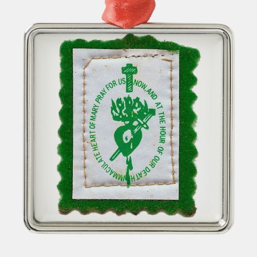 Green Scapular Ornament (Voorkant)