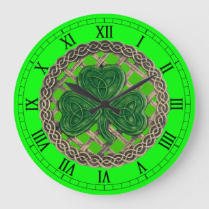 Green Shamrock & Celtic Knots Roman Numeral Clock Grote Klok