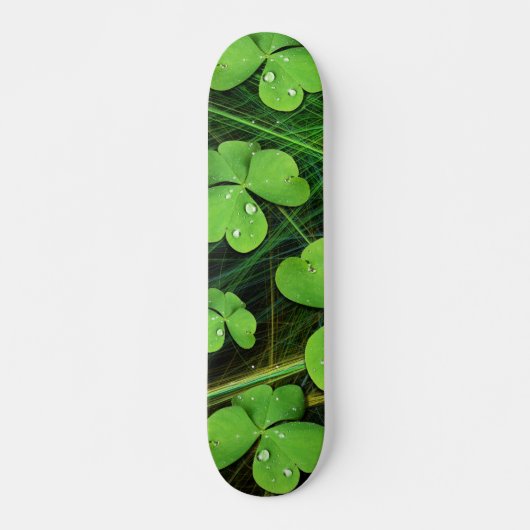 Green Shamrock Clover St Patrick's Day Skateboard (Voorkant)