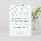 Green Shamrock Confetti op White St Patrick's Day Kaart (Staand voorkant)
