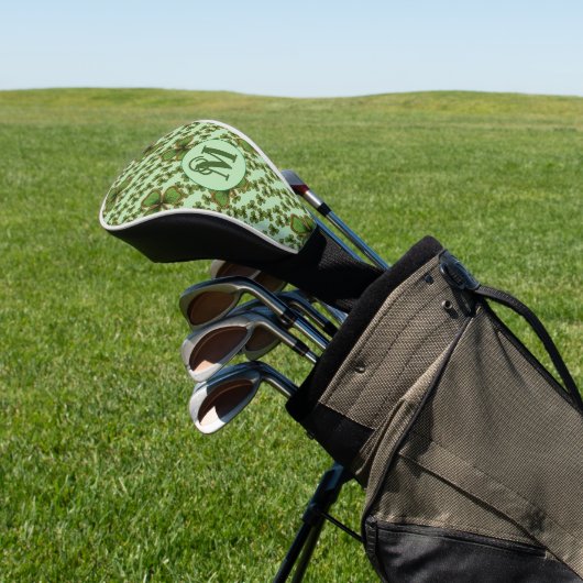Green Shamrock Headcover With Irish Clovers (Insitu)